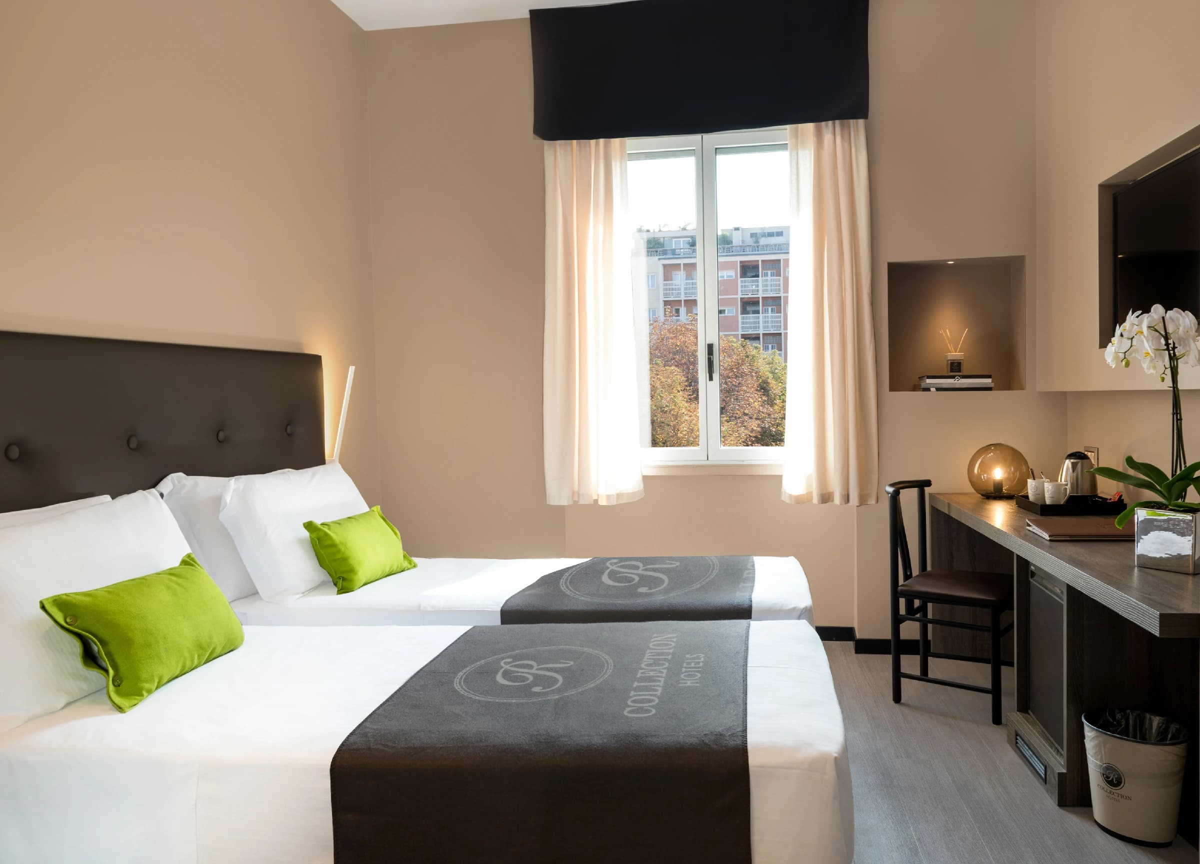 Hotel suite interior photographed by Visual Studios Plus